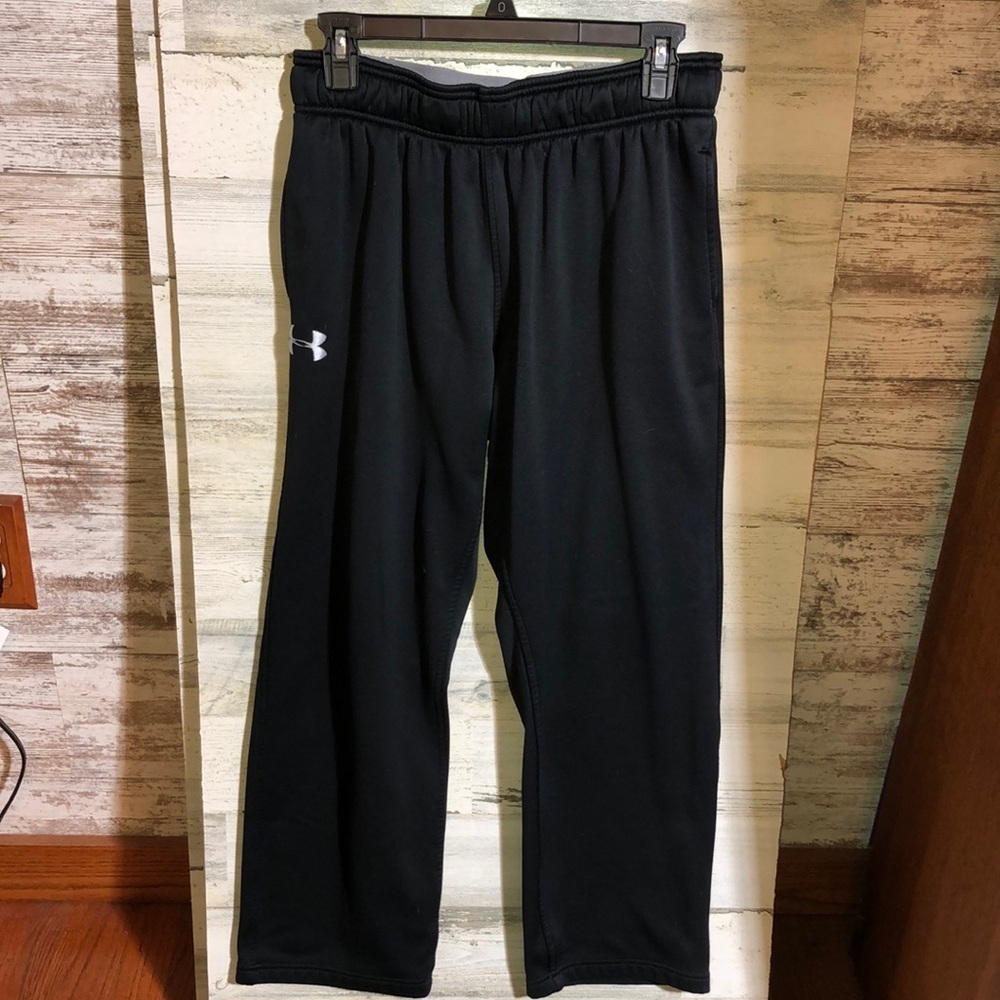 Under Armour large sweatpants loose fit black and gray shorter kids clothing​​